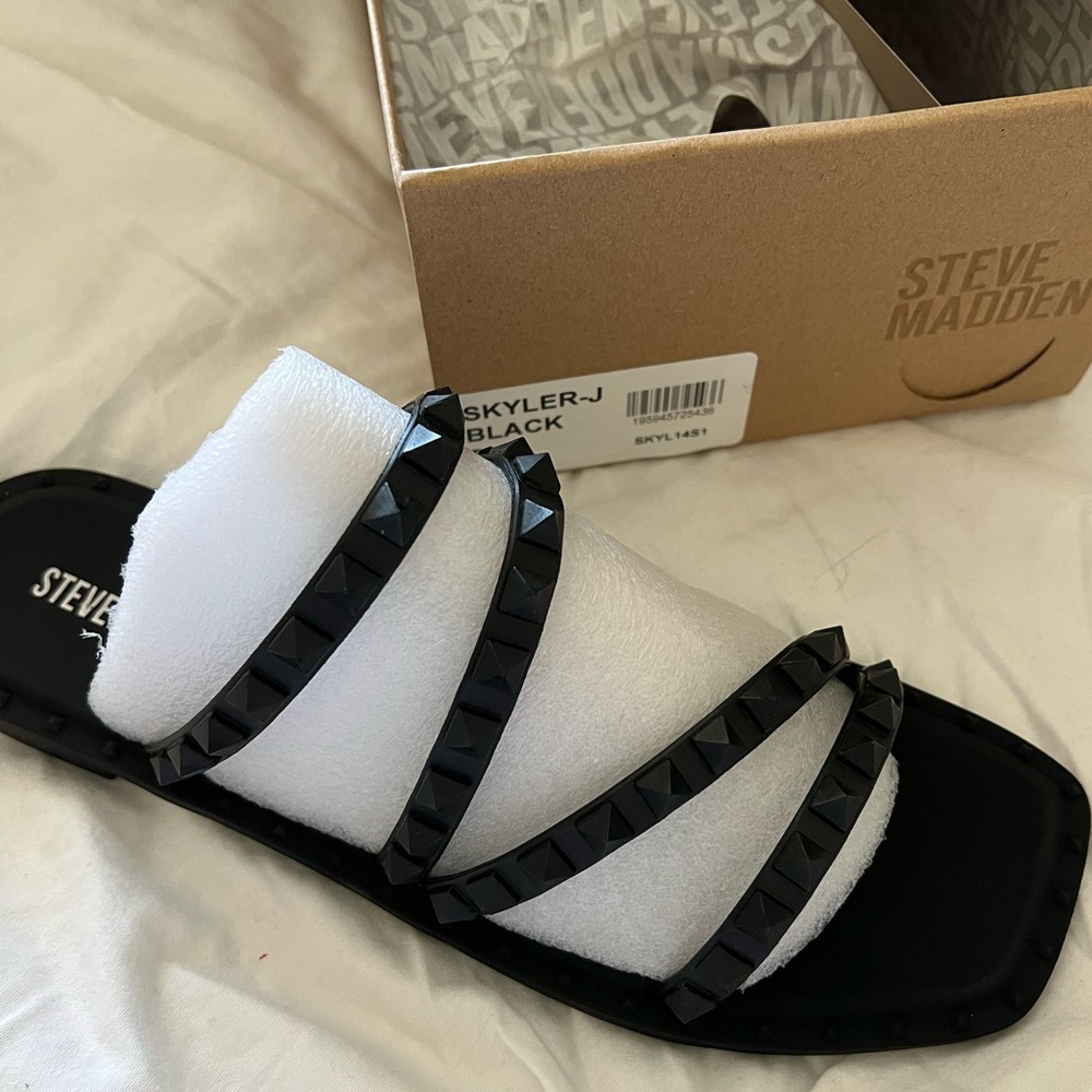 Women’s Steve Madden sandals